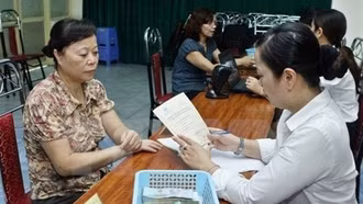 Hướng dẫn thủ tục để nhận trợ cấp hưu trí xã hội với người từ 75 tuổi trở lên