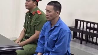 Tử hình kẻ côn đồ dùng dao đâm đồng nghiệp