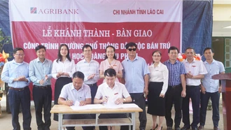 Khánh thành, bàn giao công trình Trường PTDT bán trú tiểu học Hoàng Thu Phố 2