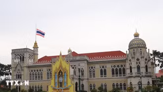 Hình ảnh Thái Lan treo cờ rủ 2 ngày tưởng nhớ Tổng Bí thư Nguyễn Phú Trọng