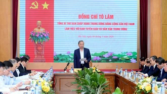 Xây dựng nền tảng chính trị, tư tưởng vững chắc, tạo nội lực mạnh mẽ phát triển đất nước