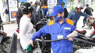 Giá xăng dầu giảm mạnh từ 0 giờ ngày hôm nay 27/3, xăng RON95-III giảm hơn 5.600 đồng/lít