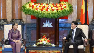 Chủ tịch nước Lương Cường tiếp Phó Chủ tịch Đảng Nhân dân Campuchia Men Sam On