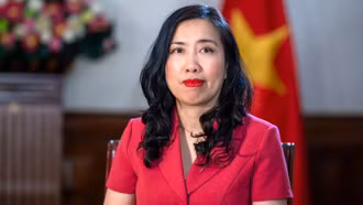 Không ngừng củng cố quan hệ hữu nghị với các quốc gia bạn bè truyền thống