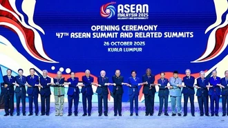 Thủ tướng dự khai mạc Hội nghị cấp cao ASEAN với 'dấu mốc lịch sử'