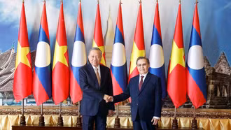 Tổng Bí thư Tô Lâm hội kiến Chủ tịch Quốc hội Lào Saysomphone Phomvihane