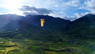 Cần tăng cường công tác quản lý nhà nước đối với hoạt động dù lượn tại xã Tú Lệ