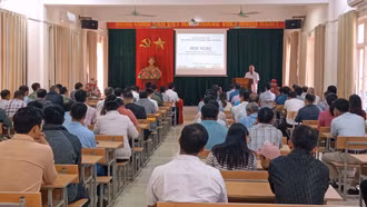 Hơn 120 đại biểu được tập huấn nghiệp vụ công tác tôn giáo, thực hiện dân chủ ở cơ sở 