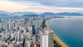 Hôm nay, Bộ Chính trị xem xét đề án sáp nhập tỉnh, bỏ cấp huyện