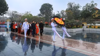 Chính thức khởi động chương trình "Non sông liền một dải"