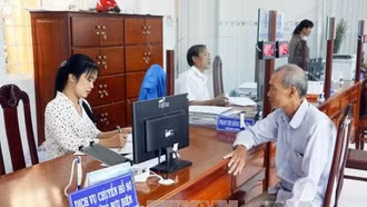 Không giải quyết nghỉ hưu trước tuổi theo Nghị định 178 cho công chức, viên chức nào?