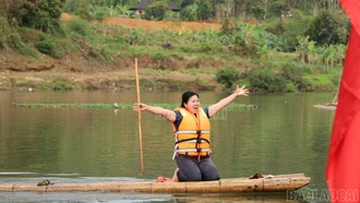 Hội vui trên dòng Thia