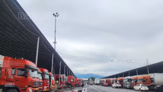 Thu phí sử dụng kết cấu hạ tầng qua các cửa khẩu ở Lào Cai tăng trên 52%