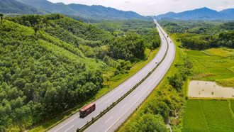 Sửa chữa hư hỏng mặt đường cao tốc Nội Bài - Lào Cai từ cuối tháng 2