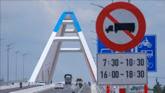 Tổng rà soát, giải quyết bất cập về hệ thống biển báo, đèn tín hiệu giao thông