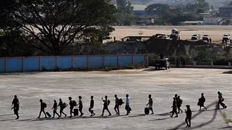 Bộ Ngoại giao thông tin vụ người Việt được giải cứu tại Myanmar