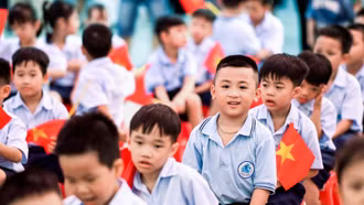 Thông tư 29 có hiệu lực: Các tỉnh, thành đồng loạt dừng dạy thêm trong trường