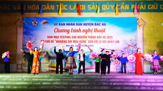 Khai mạc Festival “Nghiêng say mùa xuân” gắn với Lễ hội Nhảy lửa huyện Bắc Hà 2025
