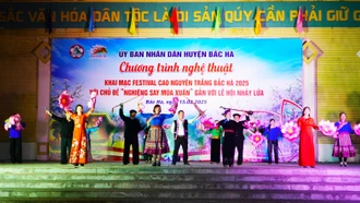 Khai mạc Festival “Nghiêng say mùa xuân” gắn với Lễ hội Nhảy lửa huyện Bắc Hà 2025