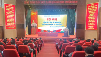 Phó Chủ tịch Thường trực UBND tỉnh Hoàng Quốc Khánh dự hội nghị tổng kết công tác năm 2024, triển khai nhiệm vụ 2025 của huyện Bảo Thắng