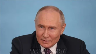 Tổng thống Putin khẳng định kinh tế Nga phát triển ổn định và bền vững