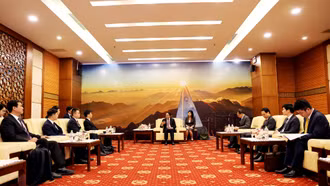 Bí thư Tỉnh ủy, Chủ tịch UBND tỉnh Trịnh Xuân Trường làm việc với các doanh nghiệp lớn của Trung Quốc