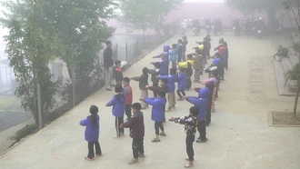 Những thầy cô vì sự nghiệp giáo dục vùng cao Chế Tạo