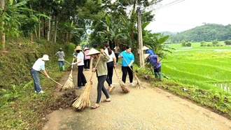 Từ “5 không, 3 sạch” đến “5 có, 3 sạch” ở Thác Bà