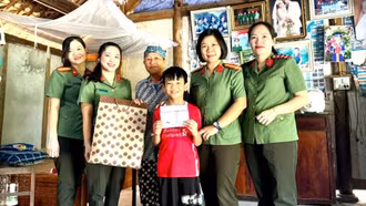 Yêu thương từ mẹ, nghị lực cho con