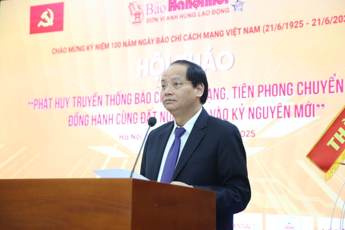 Trưởng ban Tuyên giáo và Dân vận Thành ủy Hà Nội Nguyễn Doãn Toản phát biểu tại hội thảo. a0.jpg