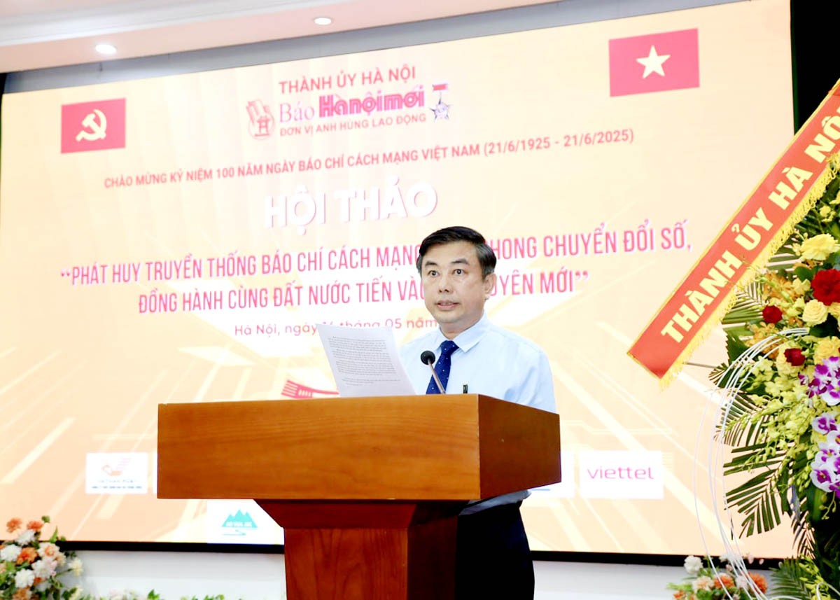 Nhà báo Nguyễn Minh Đức, Bí thư Đảng ủy, Tổng Biên tập Báo Hànộimới phát biểu khai mạc hội thảo. a7.jpg