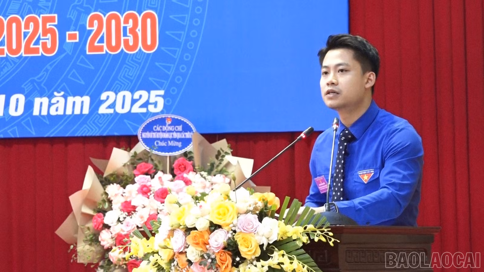 Đại diện lãnh đạo Tỉnh đoàn phát biểu tại đại hội.