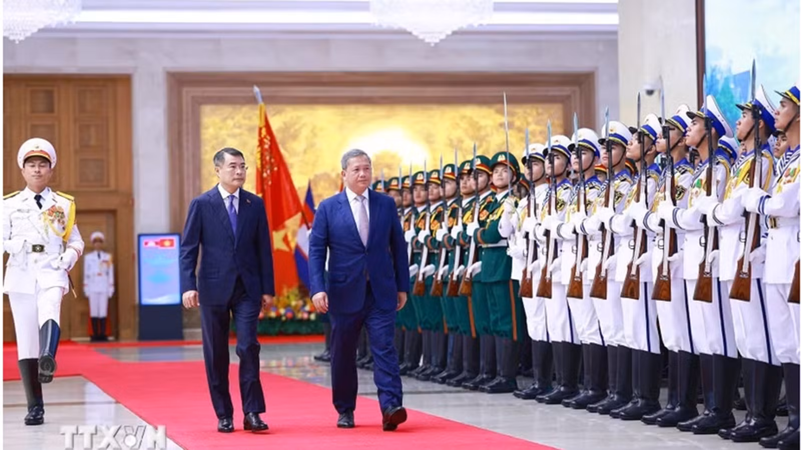 8-6-thutuong.jpg