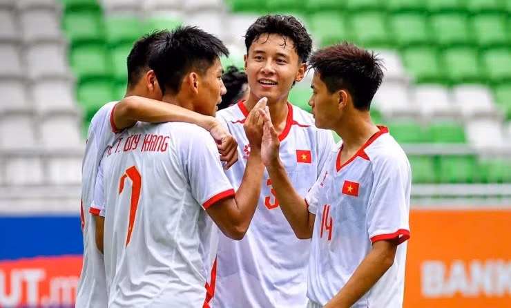 6-6-u19.jpg