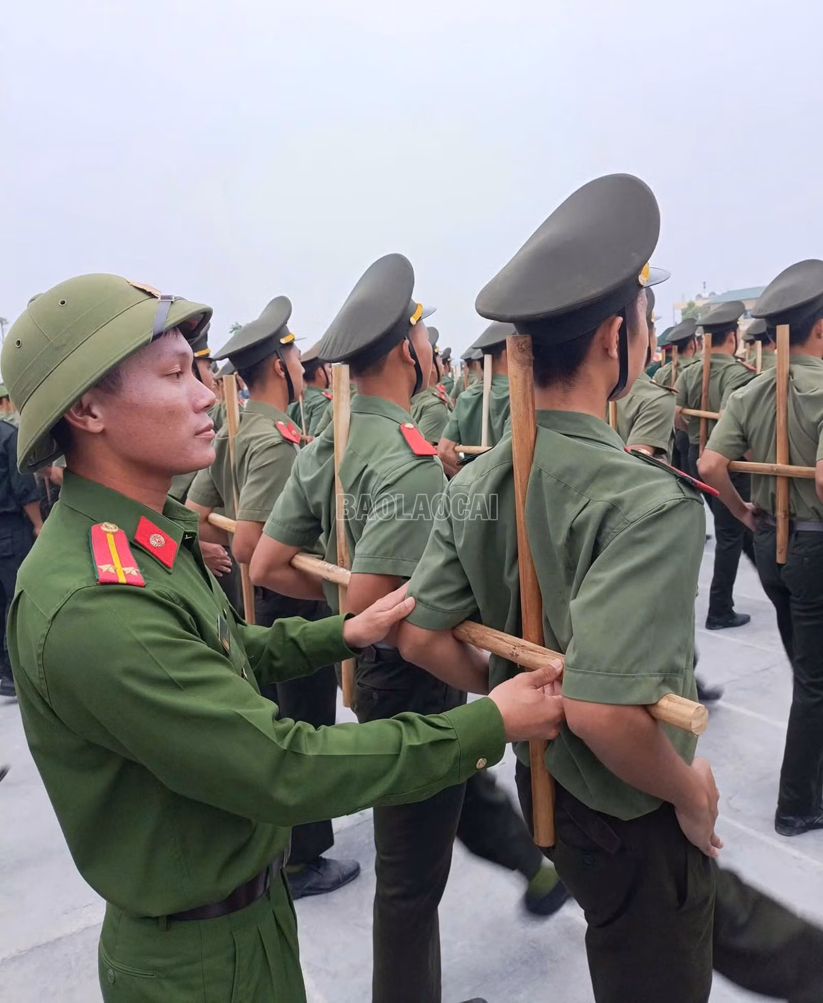 baolaocai-c_31-8-canh-sat2.jpg