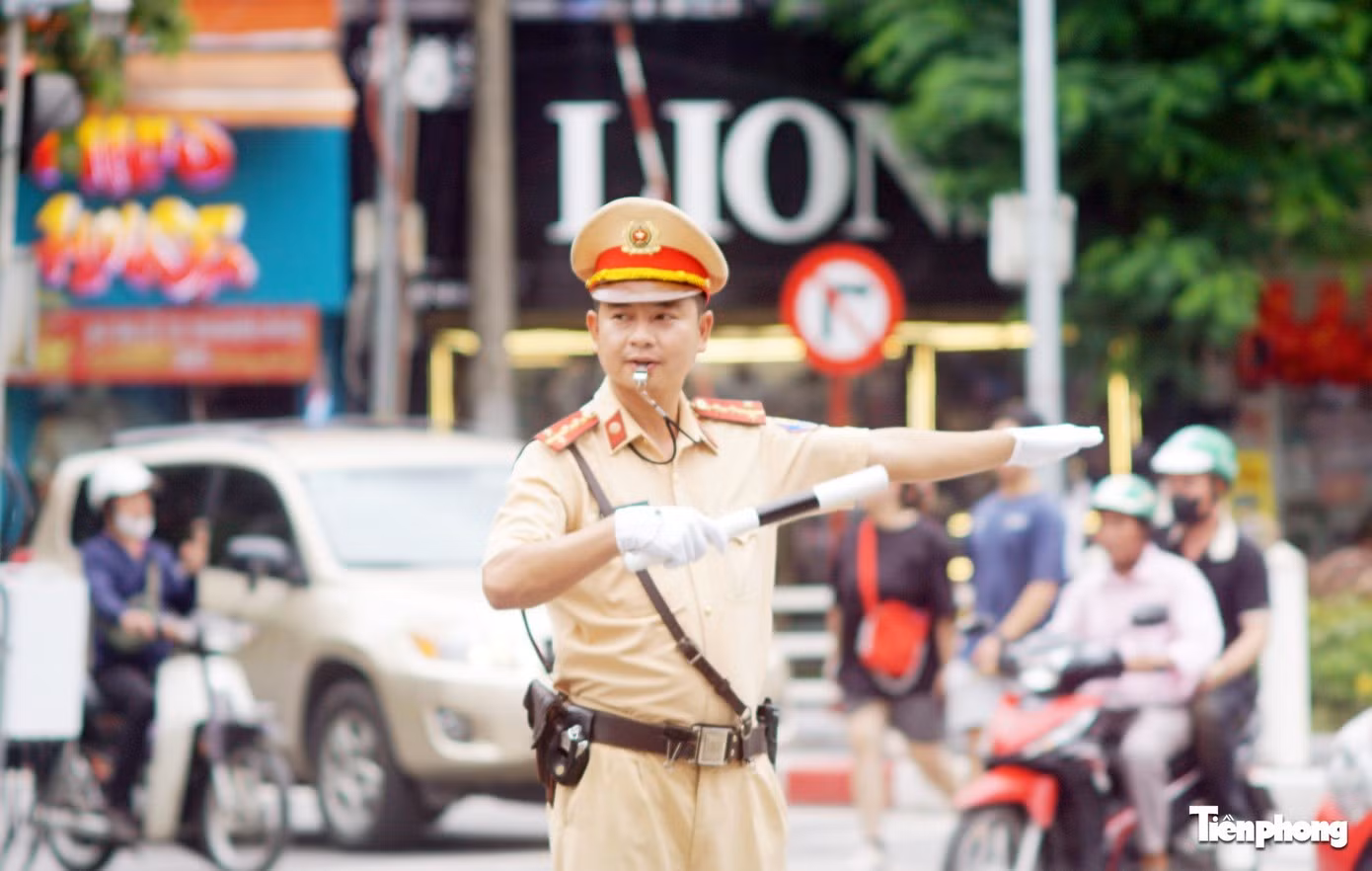 Hà Nội cấm nhiều tuyến đường từ 22h ngày 1/9. Ảnh: Thanh Hà.