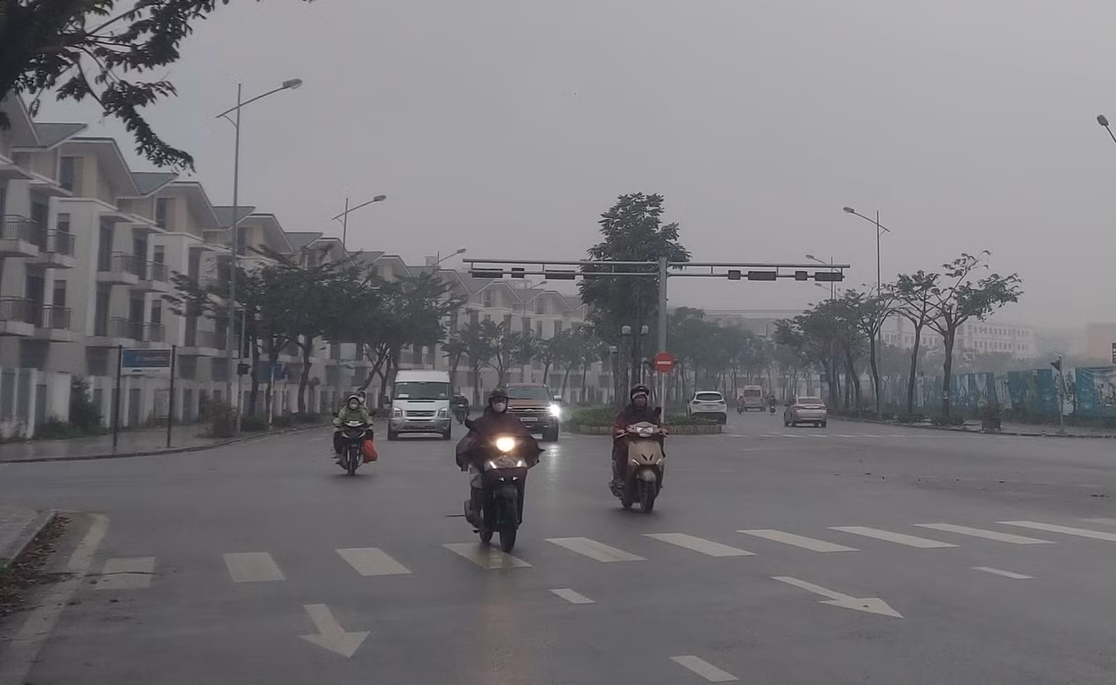 Hà Nội mưa nhỏ vài nơi, rét về đêm và sáng hai ngày cuối tuần.