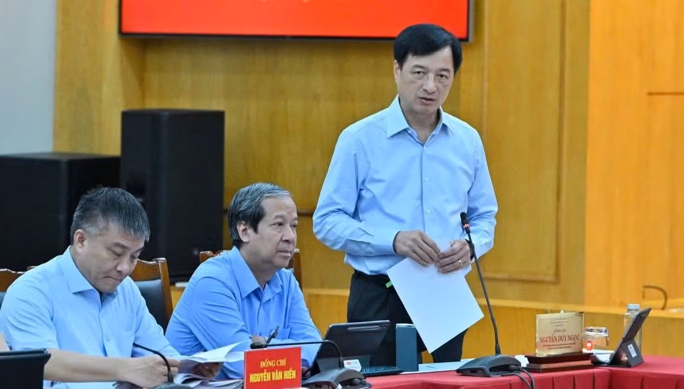 Trưởng Ban Tổ chức Trung ương Nguyễn Duy Ngọc phát biểu tại phiên họp. Ảnh: PV.