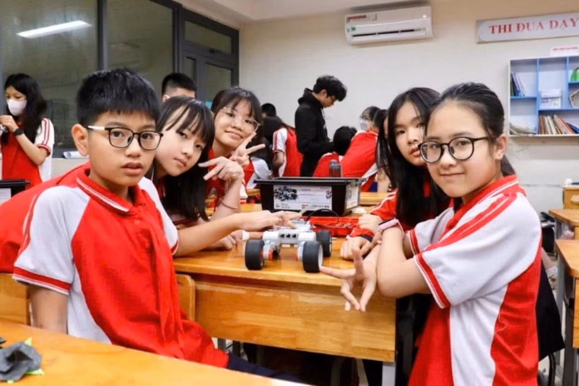 Việc tinh giản cũng phải tạo thêm thời gian cho thực hành, đọc hiểu, suy luận và trải nghiệm. Giảm cái không cần thiết để học sinh có thời gian học sâu cái cần thiết.