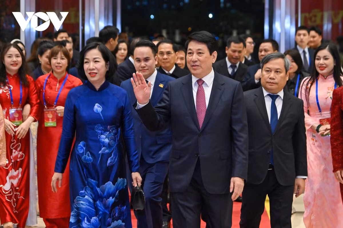 Chủ tịch nước Lương Cường và Phu nhân dự chương trình Xuân quê hương.