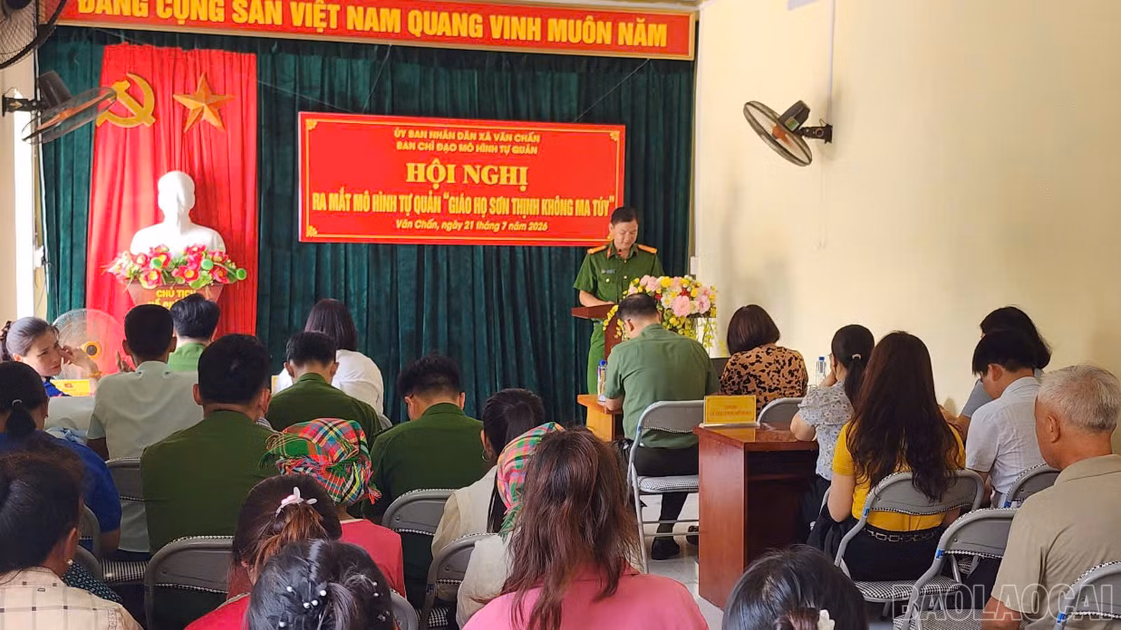 Công an xã thông qua quyết định ra mắt mô hình "Giáo họ Sơn Thịnh không ma túy”.
