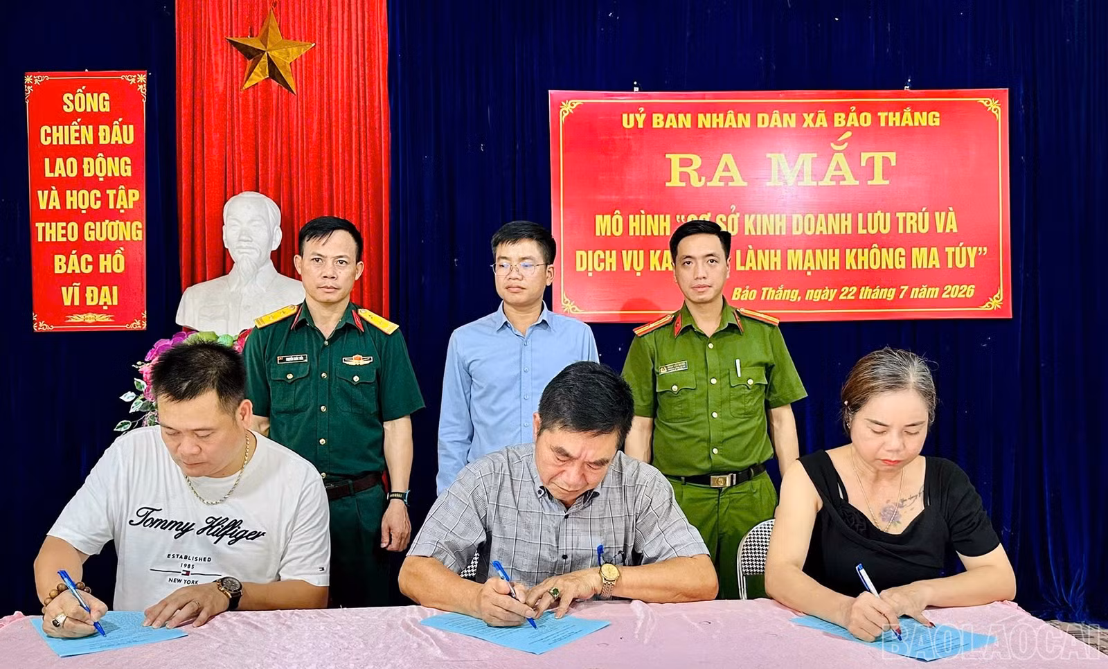 Các cơ sở lưu trú, karaoke đã ký cam kết thực hiện nghiêm các quy định về phòng, chống ma túy.