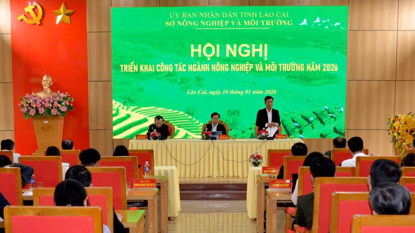 10-1-dieuhanh22.jpg