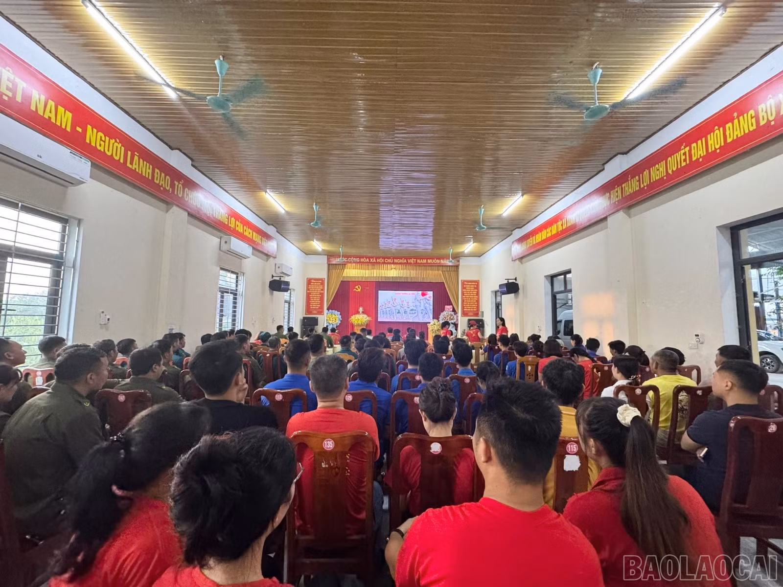 baolaocai-br_quang-canh-dai-bieu-du-chuong-trinh-phat-dong.jpg