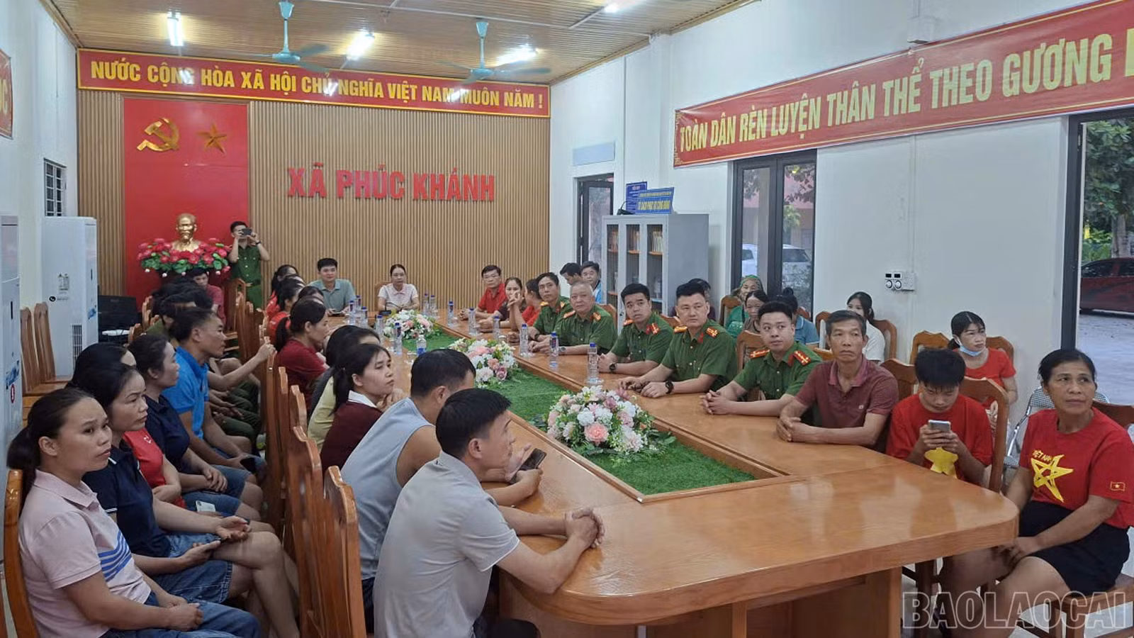baolaocai-br_dai-bieu-tham-du-chuong-trinh.jpg