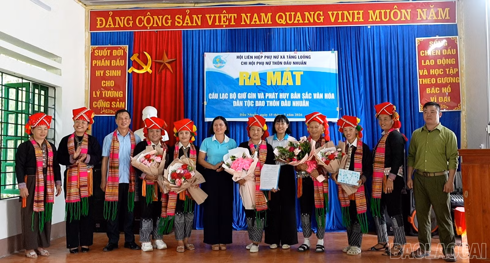 baolaocai-br_trao-quyet-dinh-thanh-lap-cau-lac-bo.jpg