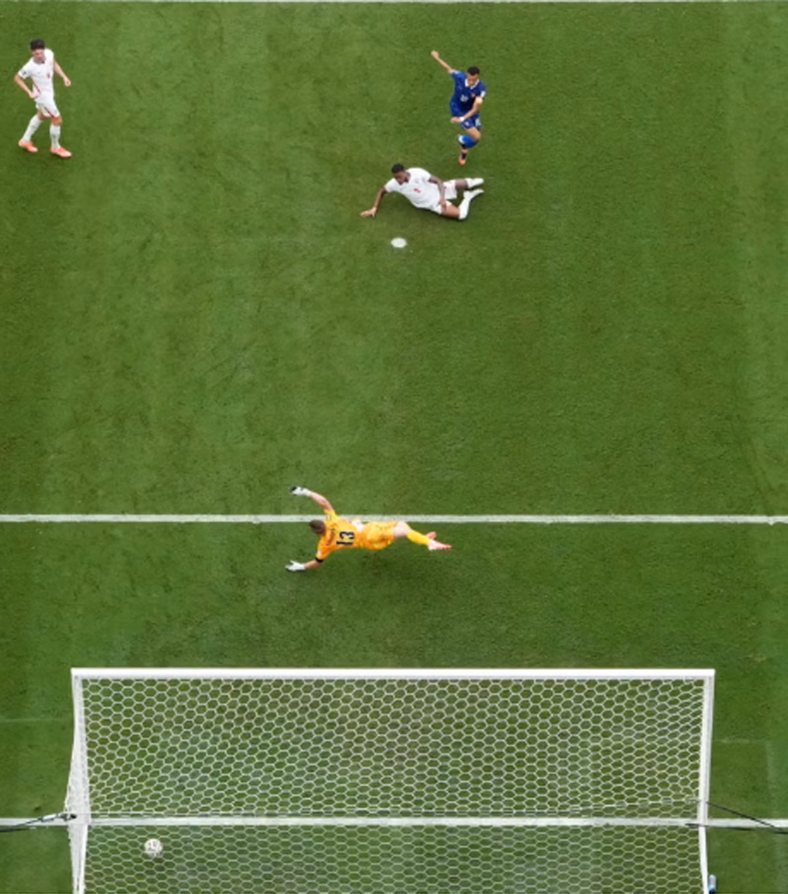 Ảnh: Cristóbal Herrera/EPA