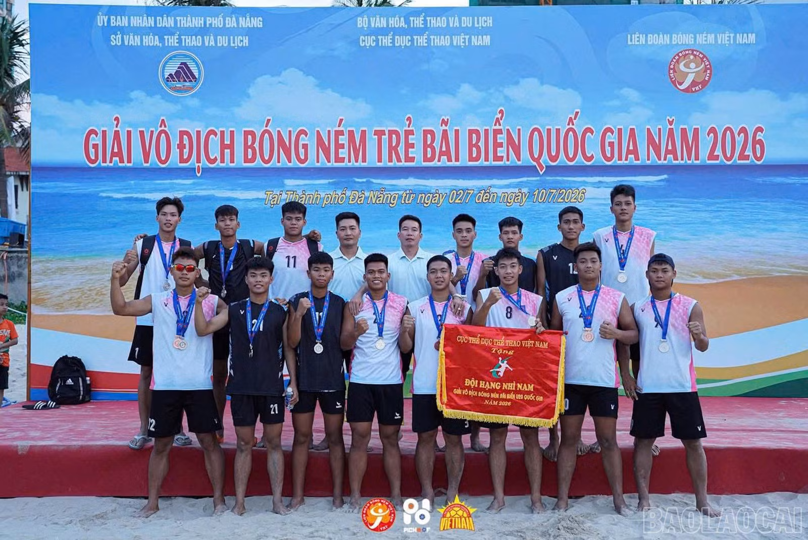 baolaocai-br_hlv-vdv-lao-cai-nhan-giai.jpg