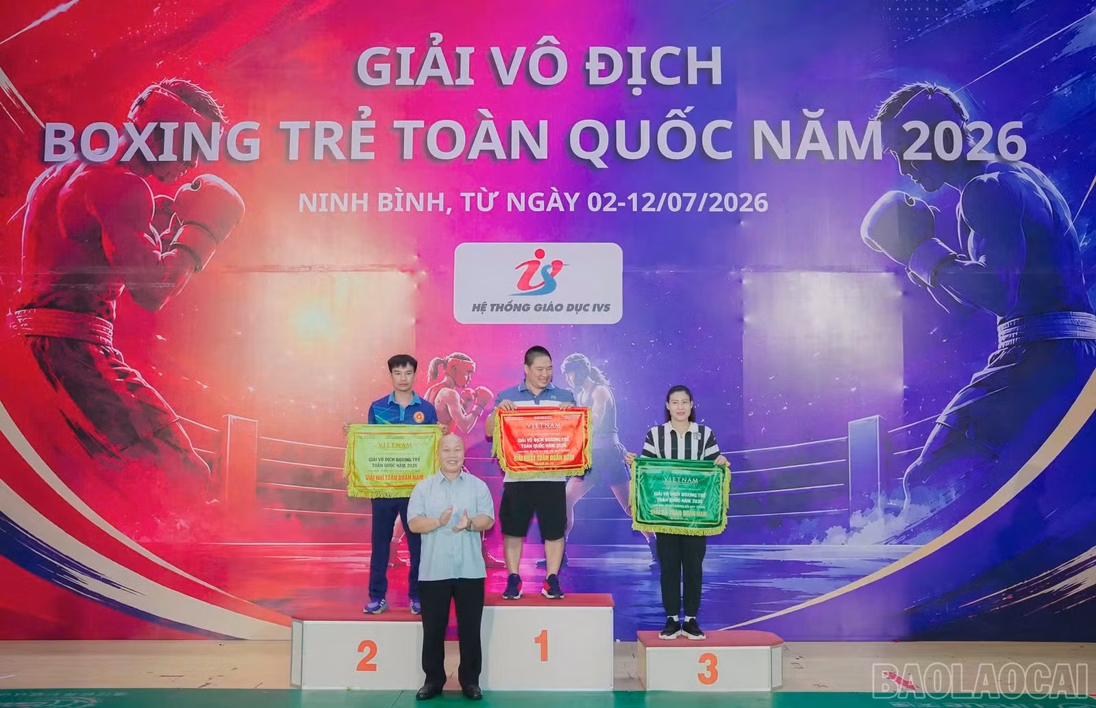 baolaocai-br_doi-tuyen-boxing-tre-lao-cai-nhan-co-hang-ba-toan-doan-noi-dung-nam-lua-tuoi-15-16.jpg