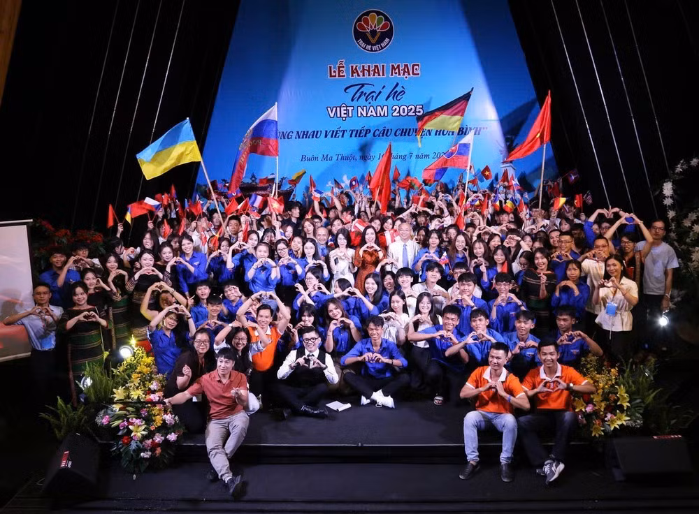 Trại hè Việt Nam 2025 có sự tham gia của 110 đại biểu đến từ 31 quốc gia và vùng lãnh thổ trên thế giới.